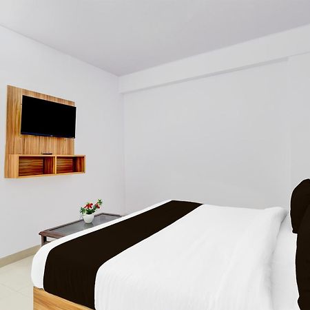 Hotel O Ocean Plaza Нью-Делі Екстер'єр фото
