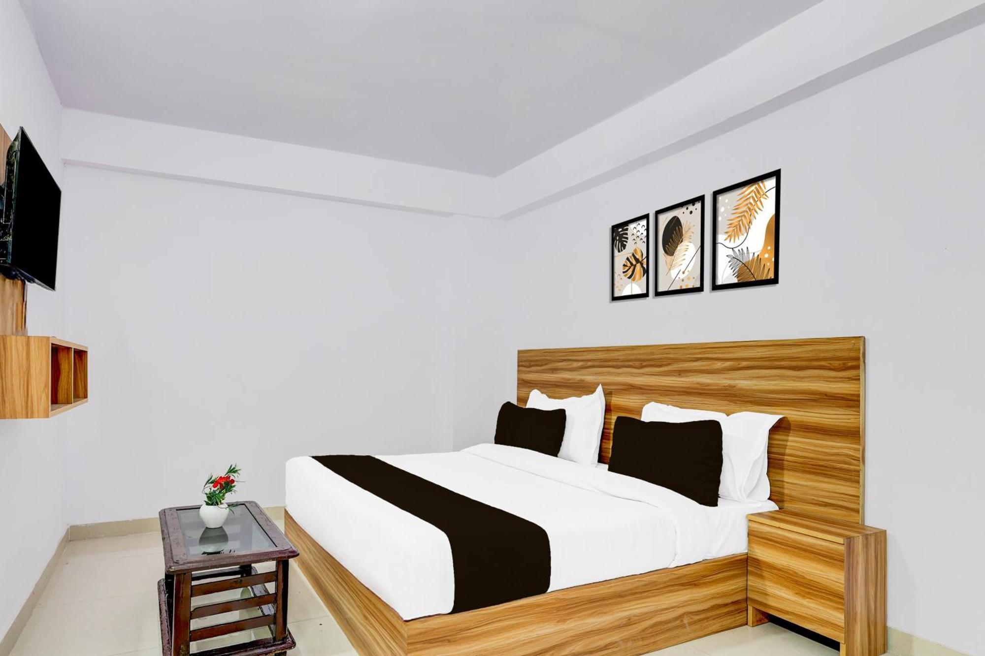 Hotel O Ocean Plaza Нью-Делі Екстер'єр фото