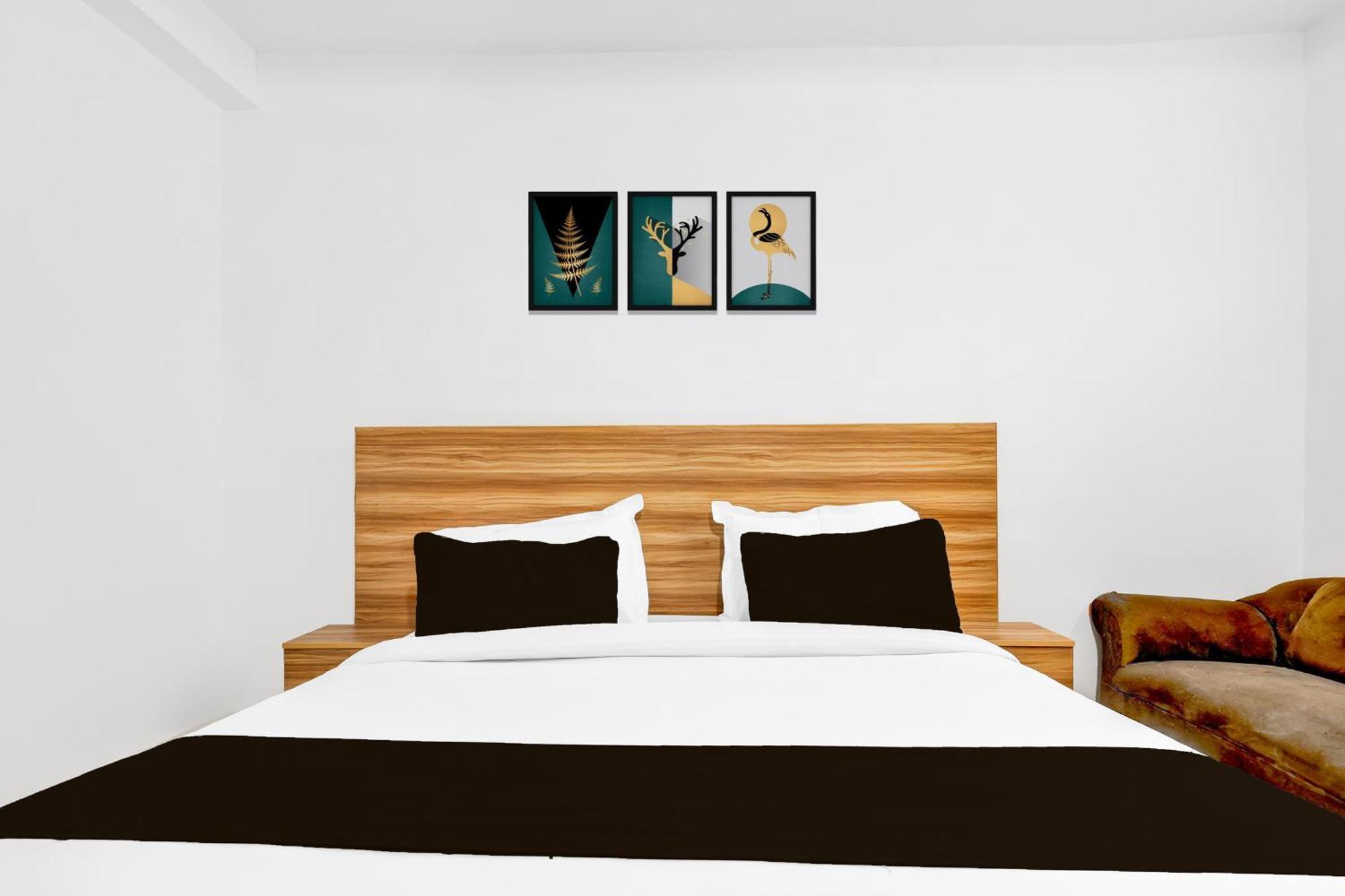 Hotel O Ocean Plaza Нью-Делі Екстер'єр фото