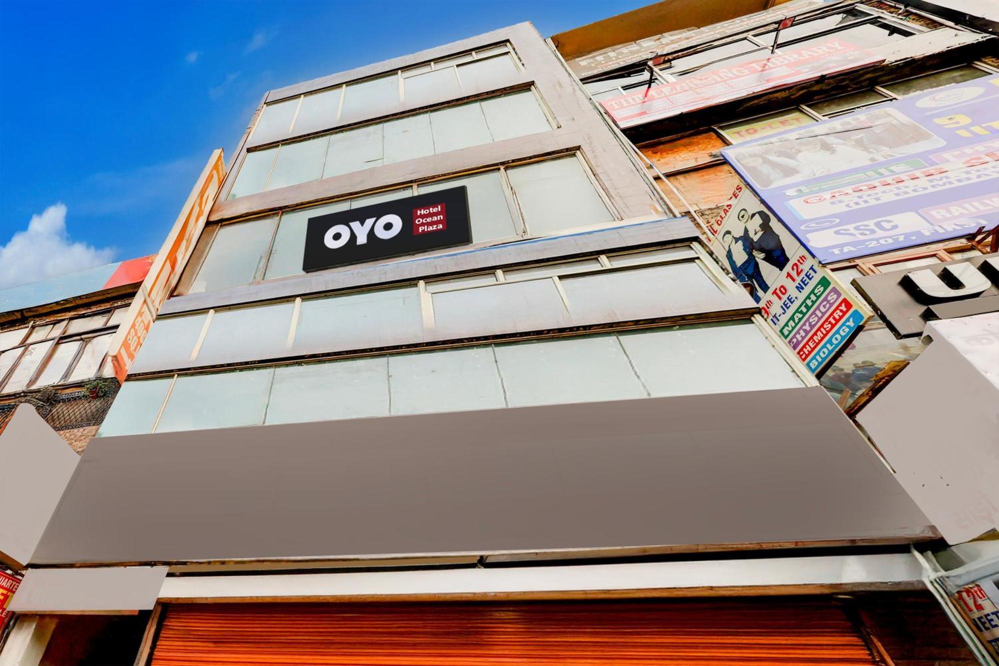 Hotel O Ocean Plaza Нью-Делі Екстер'єр фото